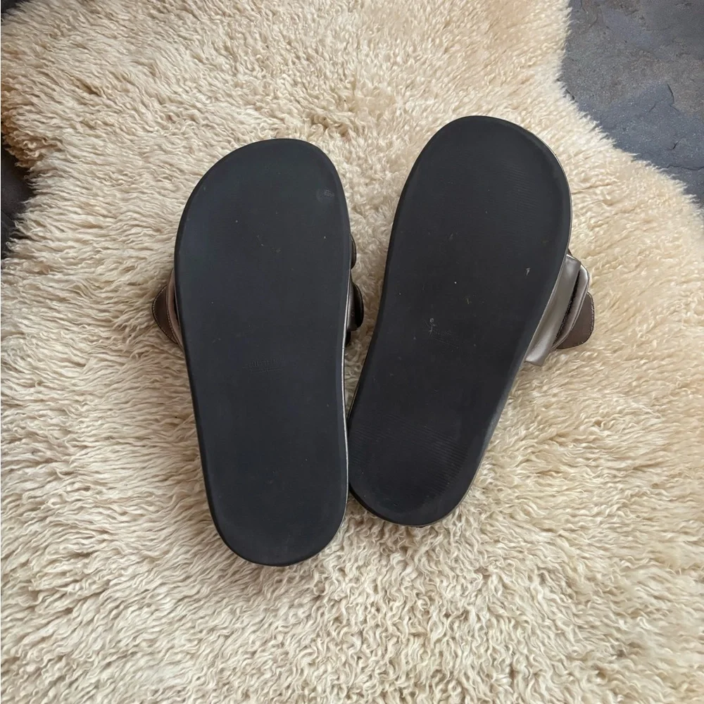 FARM Rio Monstera Slides - Picture 6 of 12